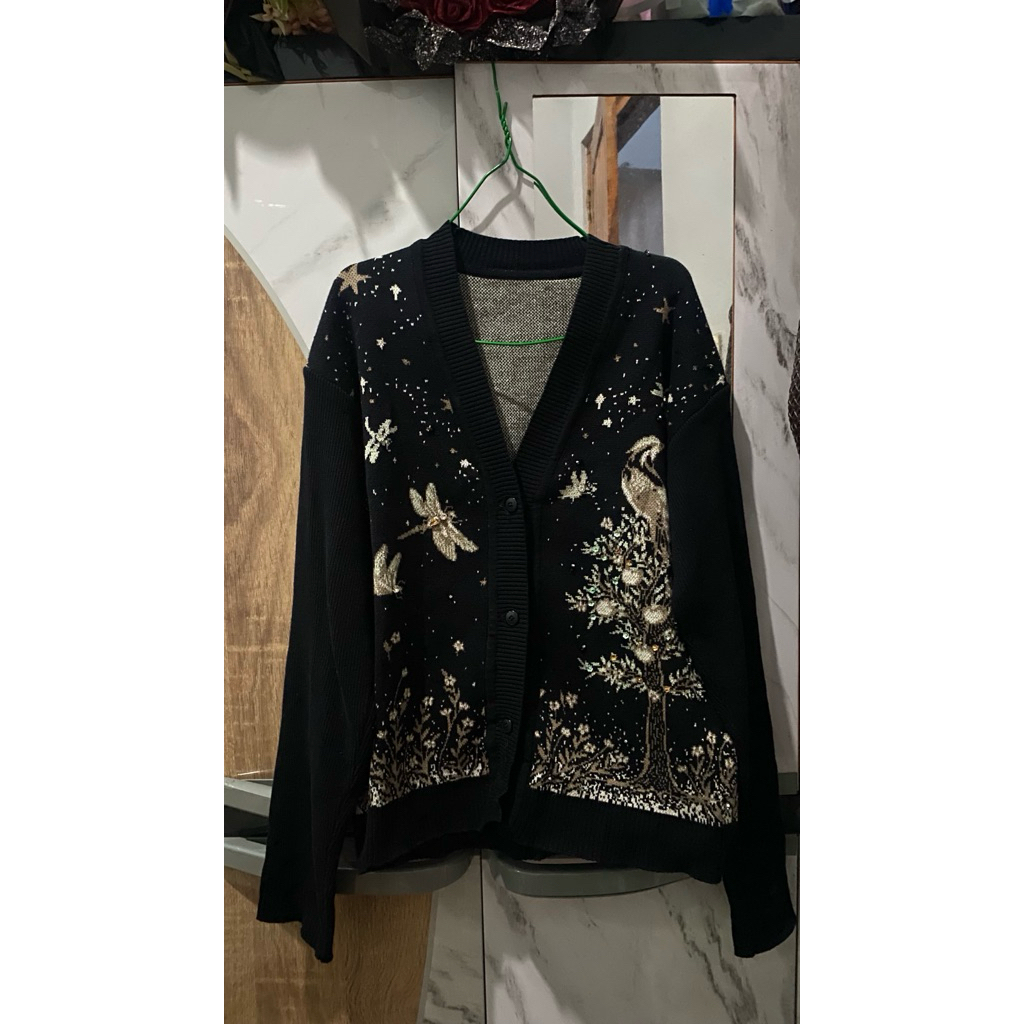 PRELOVED CARDIGAN CLAUDE CAPUNG