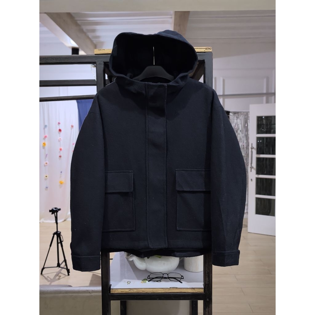 jaket gu wool