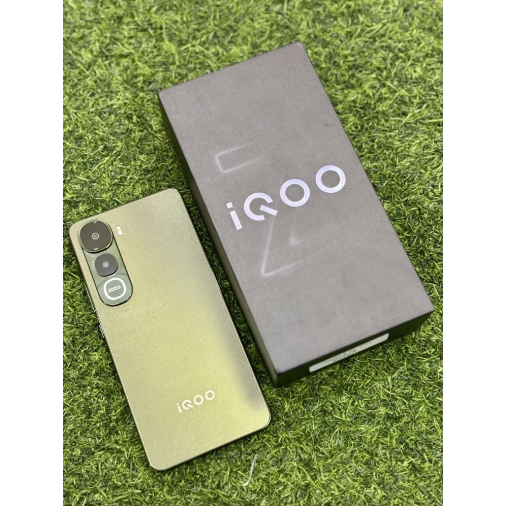 IQOO Z10 LITE 8/256GB SECOND LENGKAP NOMINUS RESMI INDONESIA