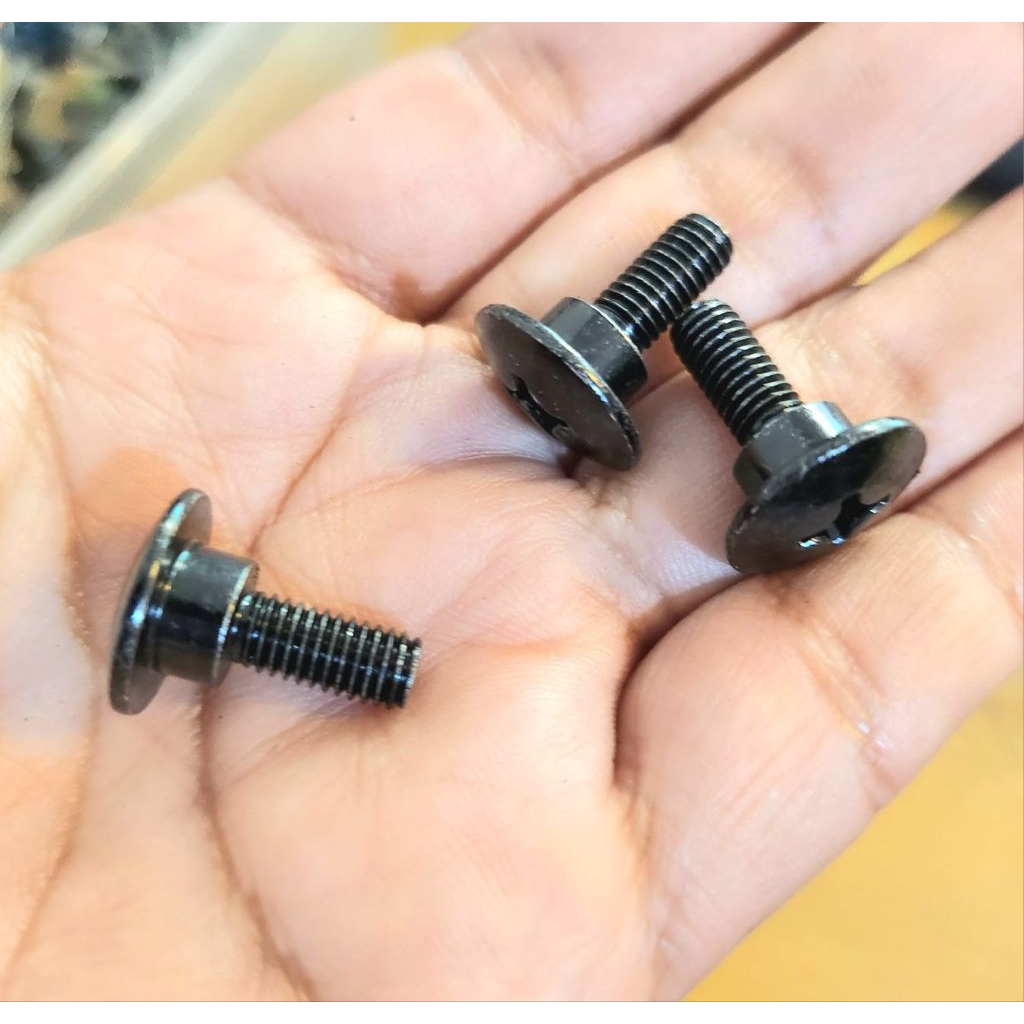 Baut Body 5x15 / Baut 8 Dasi 5x15 Hitam