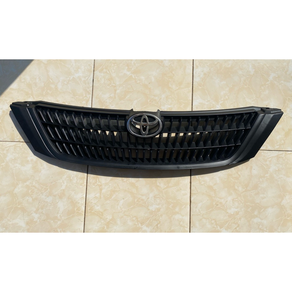 Grill Grille Toyota Innova 2008-2011 Original Second