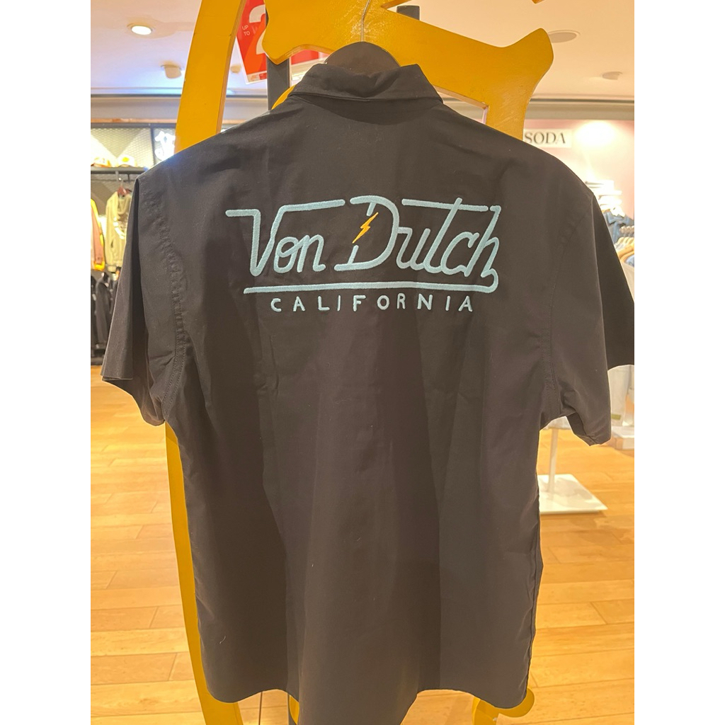 kemeja von dutch