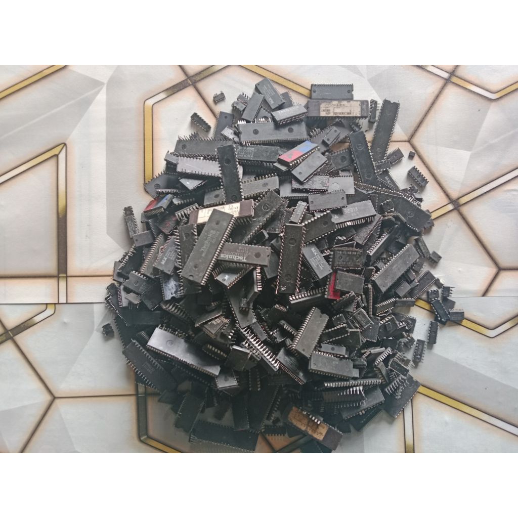 ic cucuk Super Untuk Bahan Leburan Berkualitas tinggi(Cabutan Dari Elektronik Jadul Made in japan) h