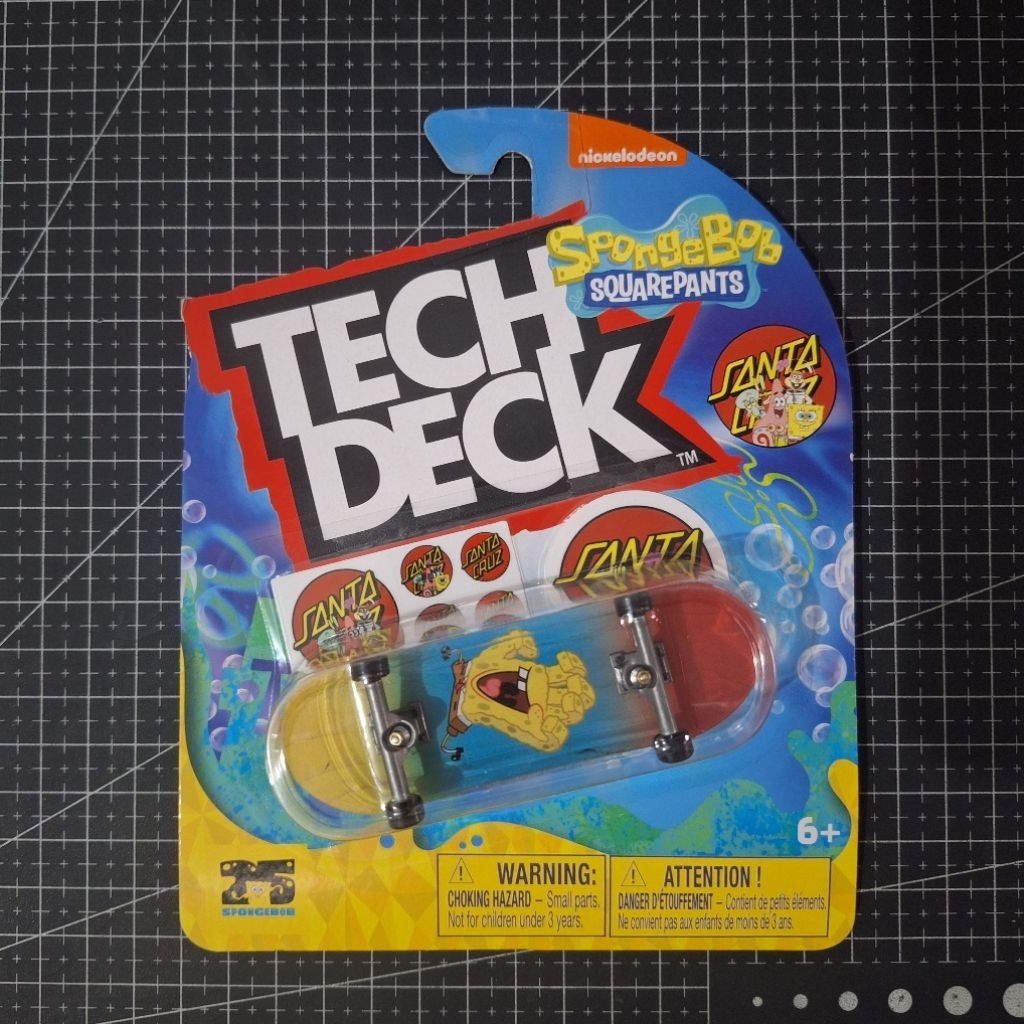 Tech Deck Spongebob Santa Cruz Fingerboard Skateboard Authentic Skate Graphics