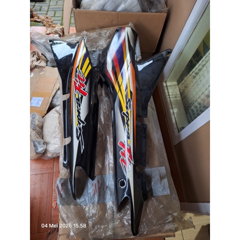 cover body bodi belakang honda supra fit X100 lama  original ahm.honda (baru losspack)