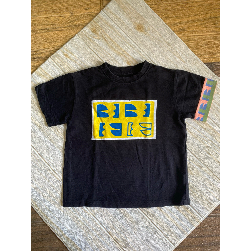 kaos katun cn hitam anak cowok laki brand BEBEBEBE size M