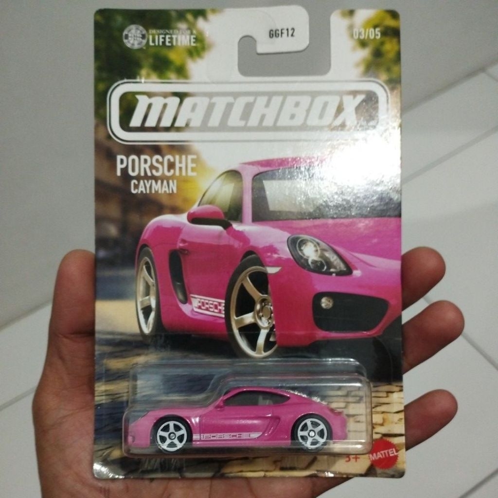 Matchbox Reguler Porsche cayman pink