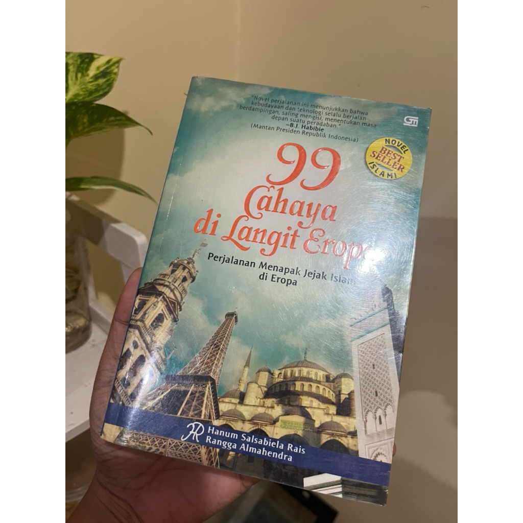 99 Cahaya di Langit Eropa