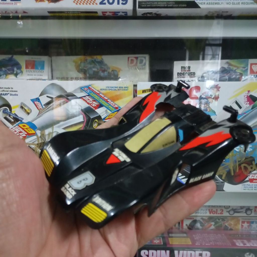 tamiya black saber