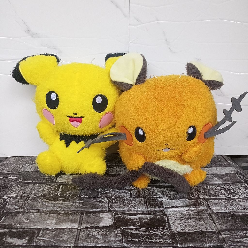 (BUNDLING) BONEKA POKEMON PICHU DAN DEDENNE BULU / OFFICIAL MERCHANDISE POKEMON FLUFFY BANPRESTO PLU