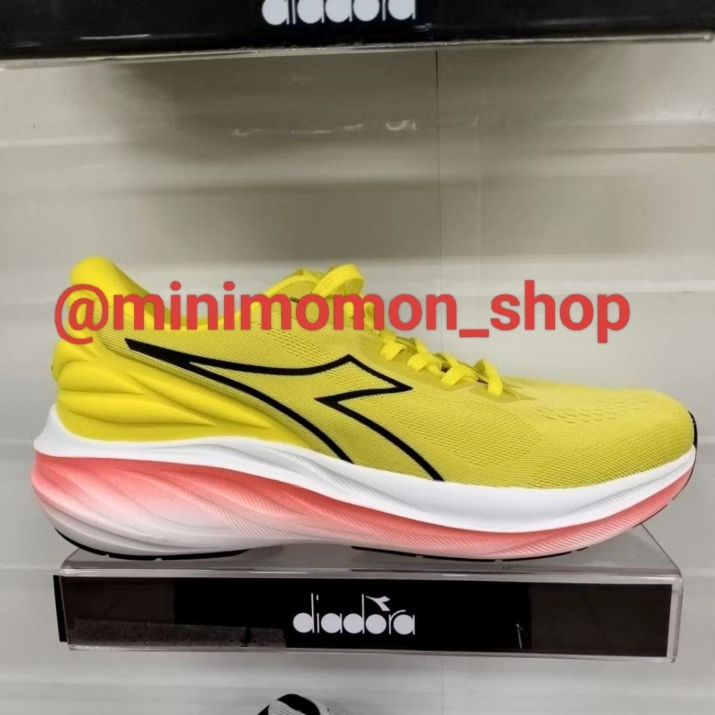 DIADORA PICOLE MEN RUNNING SHOES/SEPATU RUNNING PRIA ORIGINAL_YELLOW