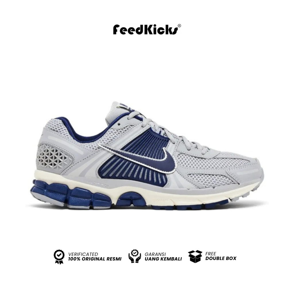Nike Zoom Vomero 5 'Yankees'