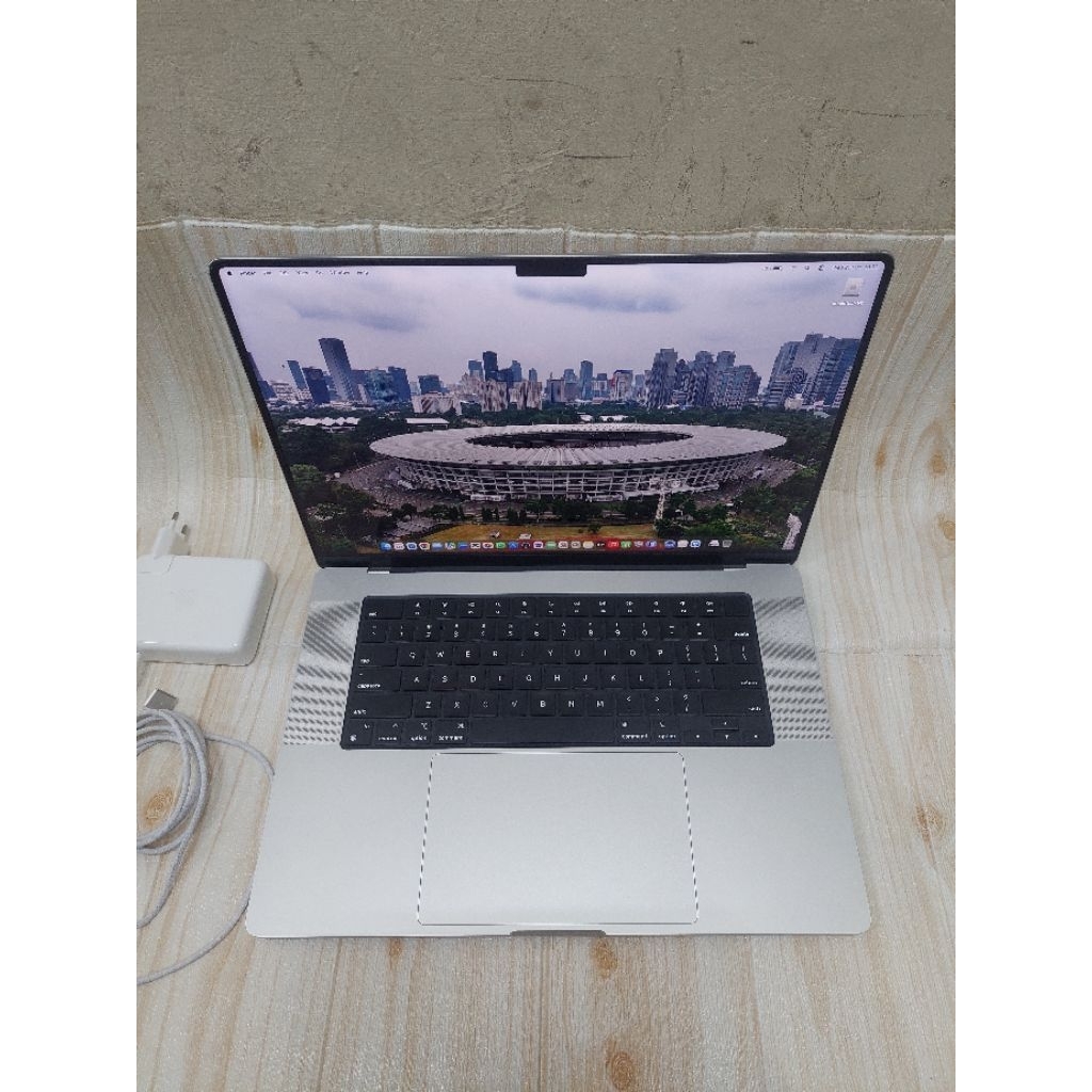 Macbook M3 Pro 16in 18/512 Gb Second Garansi Resmi