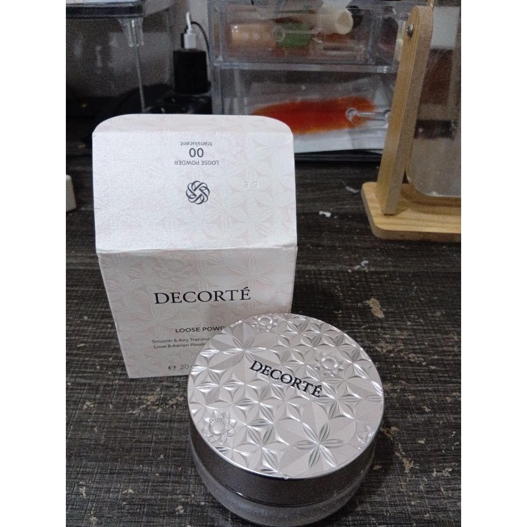 Decorte Loose Powder Shade Translucent 00