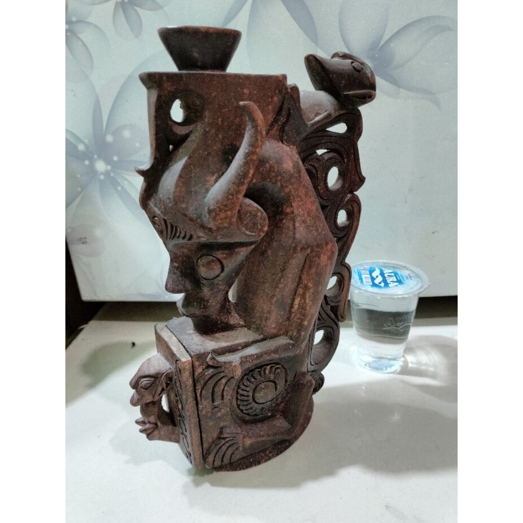 Tempat perhiasan kuno Raja Batak diukir dari kayu bertuahh tinggi29cm