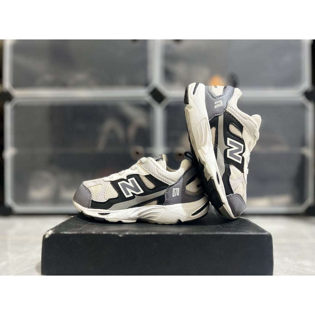 Sepatu Anak Preloved/Second Kids NB 878 Size 26