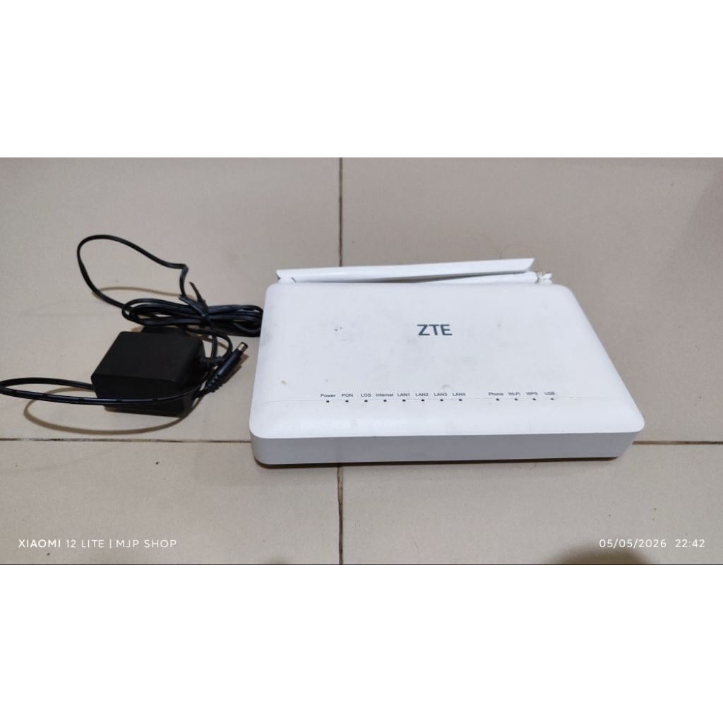 ZTE F670L port biru lengkap