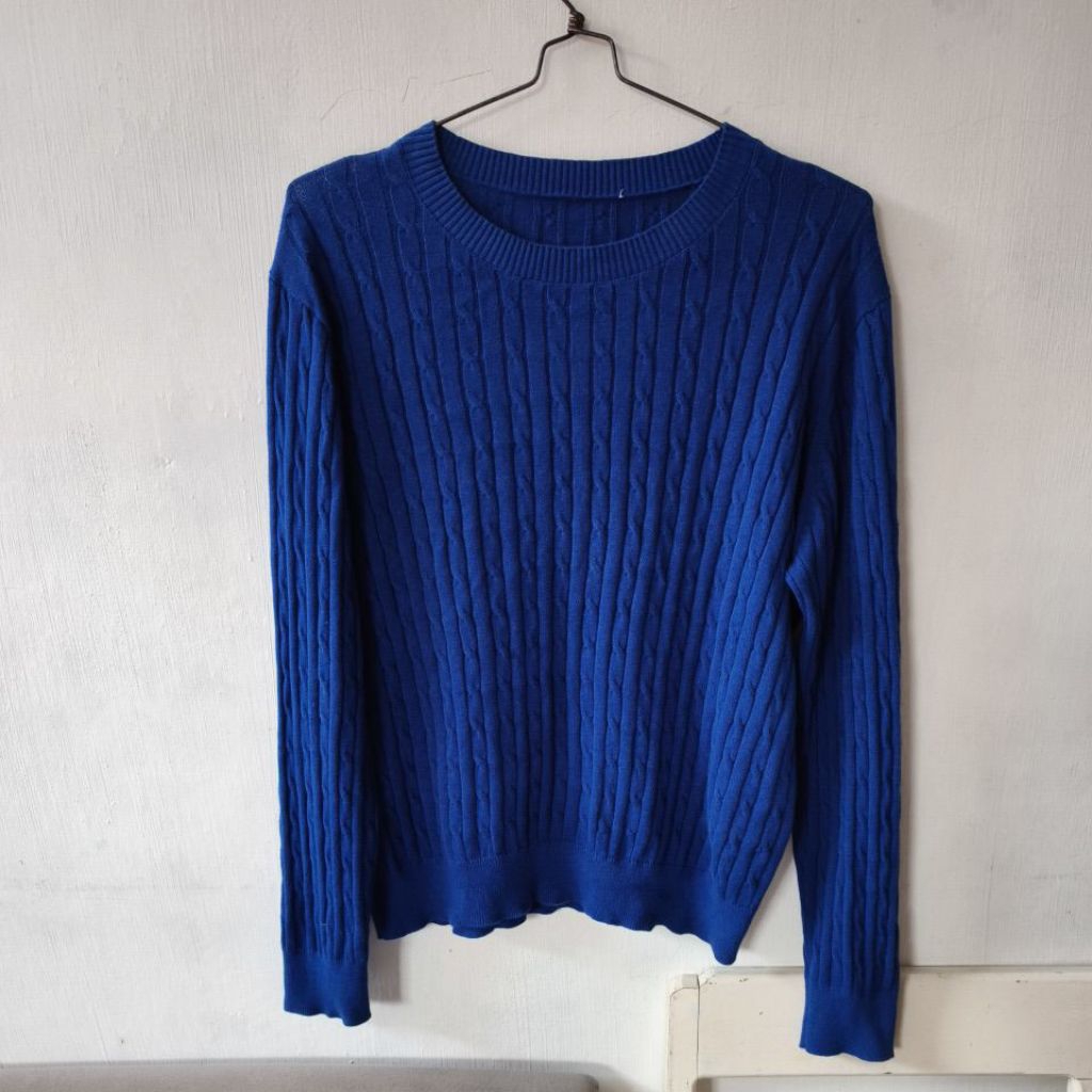 PRELOVED RAJUT KEPANG CABLE KNIT