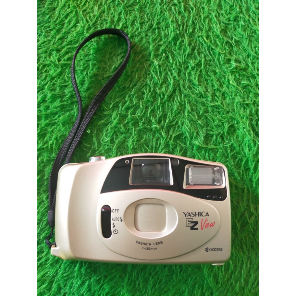 Kamera Analog Yashica EZ View