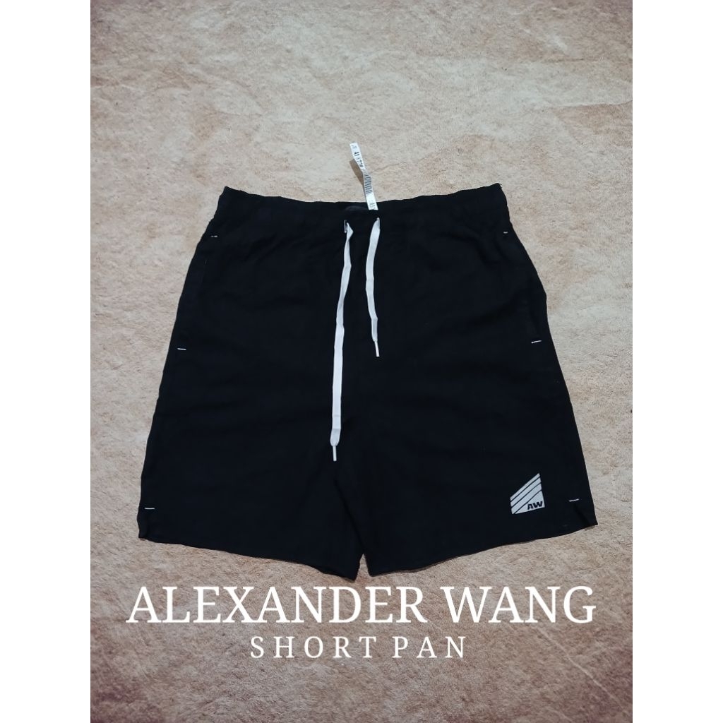 celana short pant ALEXANDER WANG bahan katun adem bekas pakai recomend