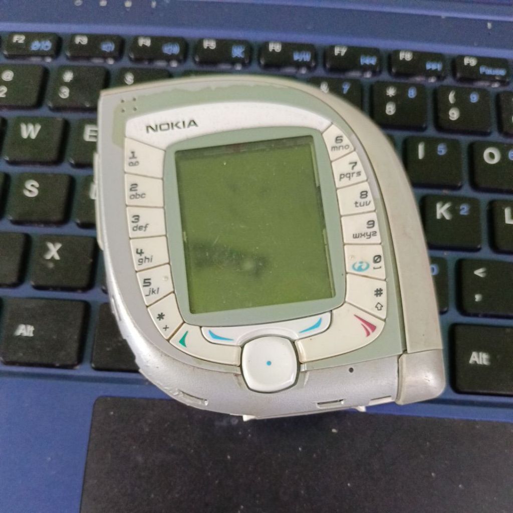NOKIA 7600 BAHAN LANGKA