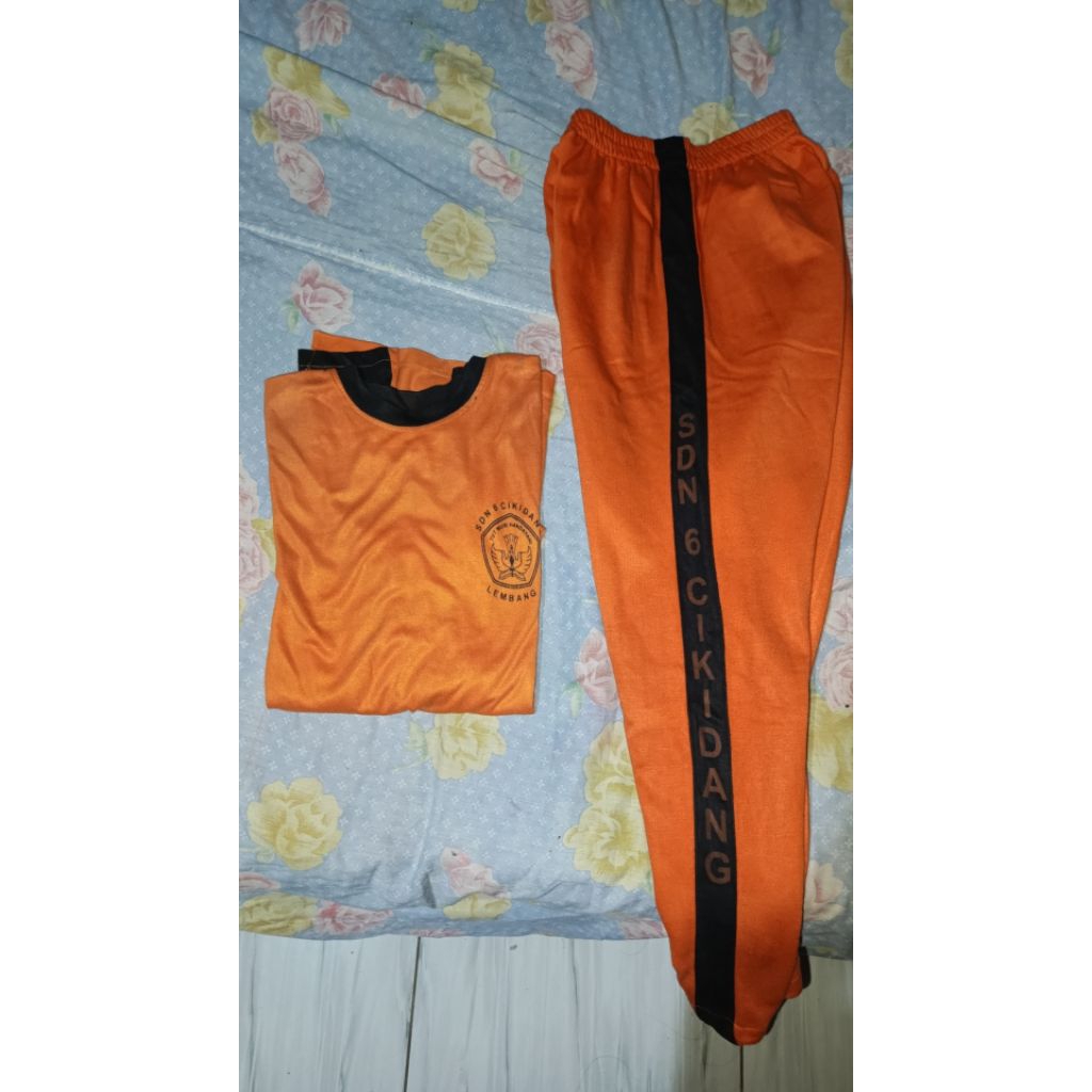 Seragam Olahraga Preloved/Bekas SD