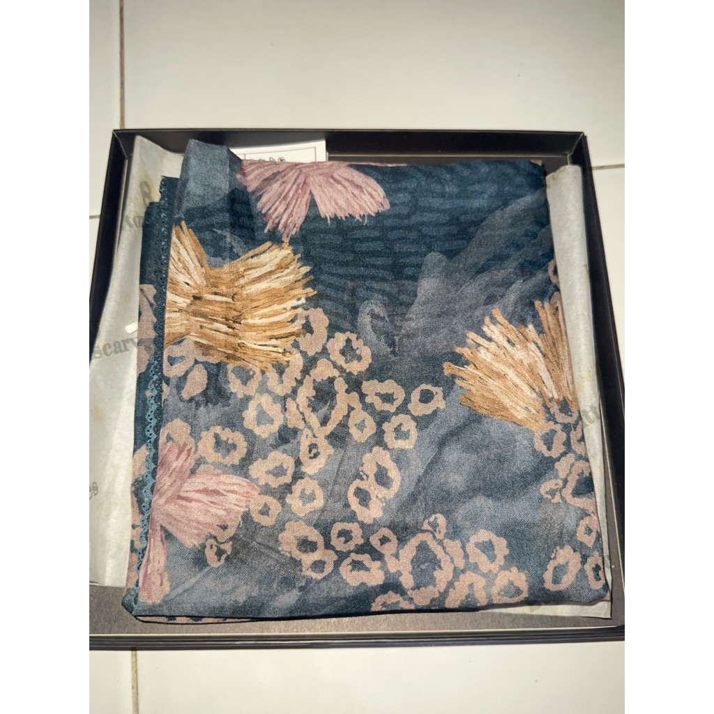 [Prelove] Buttonscarves Les Amities Reborn - Indigo