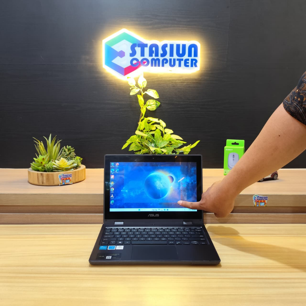 Asus BR1100FKA ( Flip & TouchScreen ) Celeron N4500 RAM 4 GB SD 128 GB Layar  11,6" HD Touchscreen
