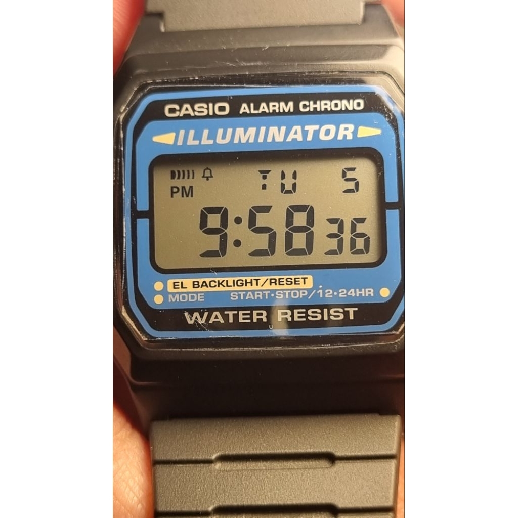 casio F105W Bekas