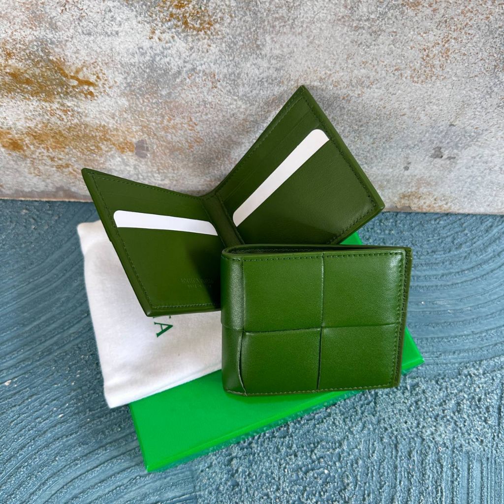 Bottega Maxi Wallet Bifold Avocado Green