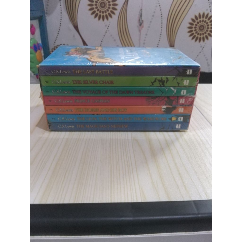 Narnia boxset Bahasa Inggris