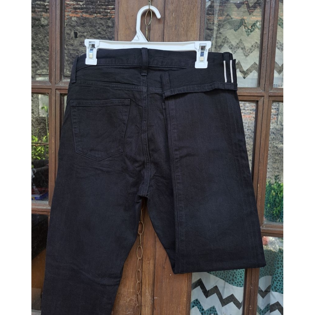 Uniqlo Selvedge Jeans Black Slim Stretch Mens Size 30-31