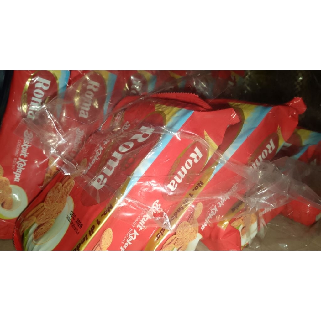 ROMA KELAPA BISKUIT KELAPA KELUARGA CEMILAN SEDUH KOPI TEH 300g *HARGA GROSIR MURAH*
