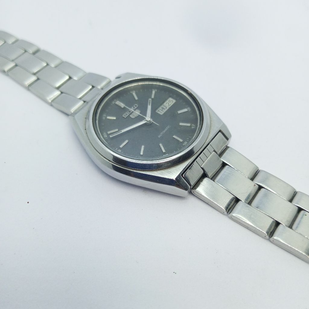 SEIKO AUTOMATIC 7009