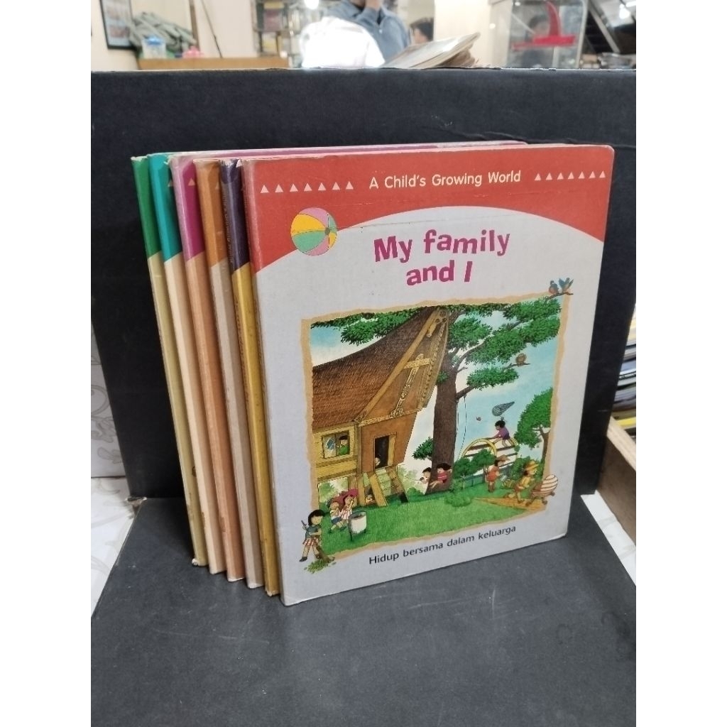 Buku original A CHILD'S GROWING WORLD 1-6by Tira Pustaka