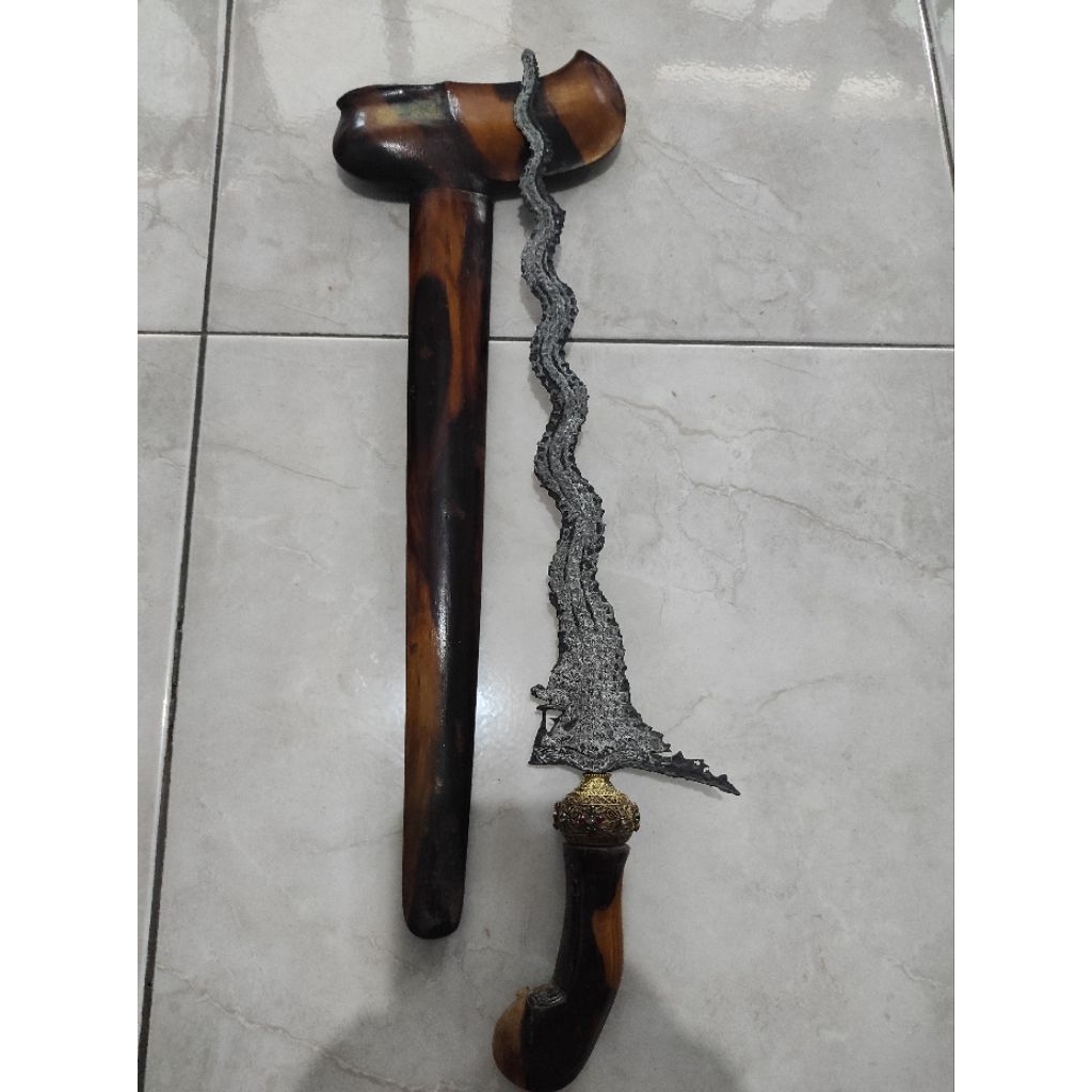 Keris Nogo Rojo