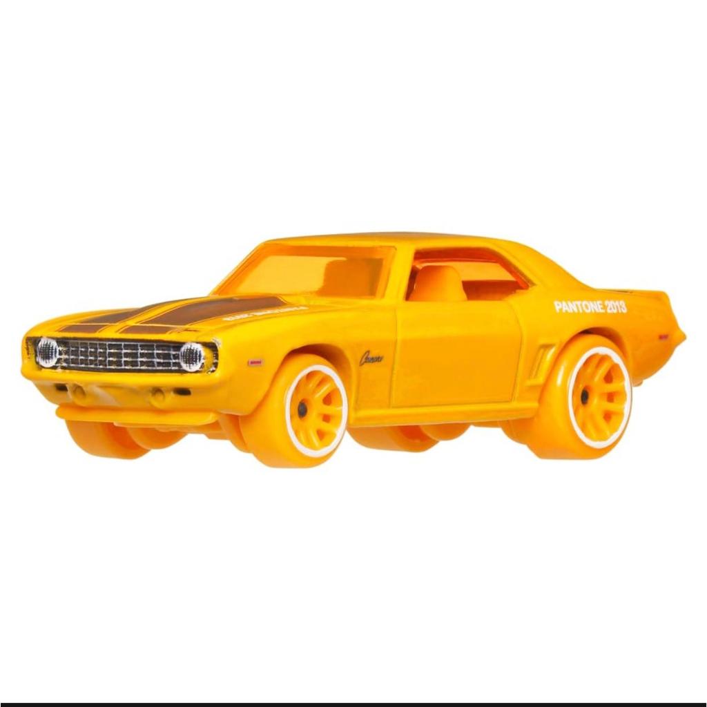 HW 69 Copo Camaro (Pantone Series)