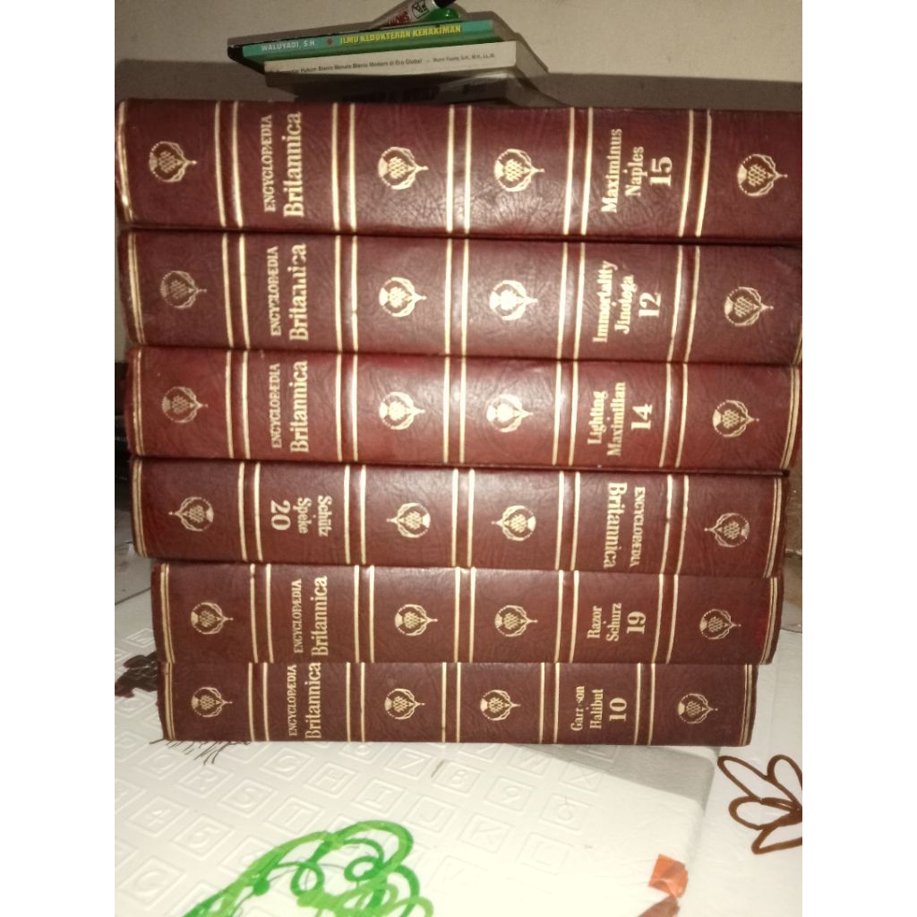 ENCYCLOPEDIA BRITANNICA volume 15