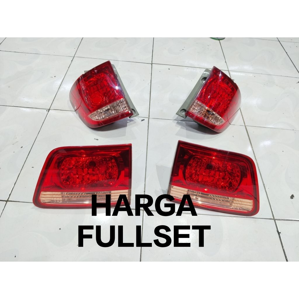 lampu belakang fortuner 2005-2008 original. lampu bagasi fortuner 2005-2008 original