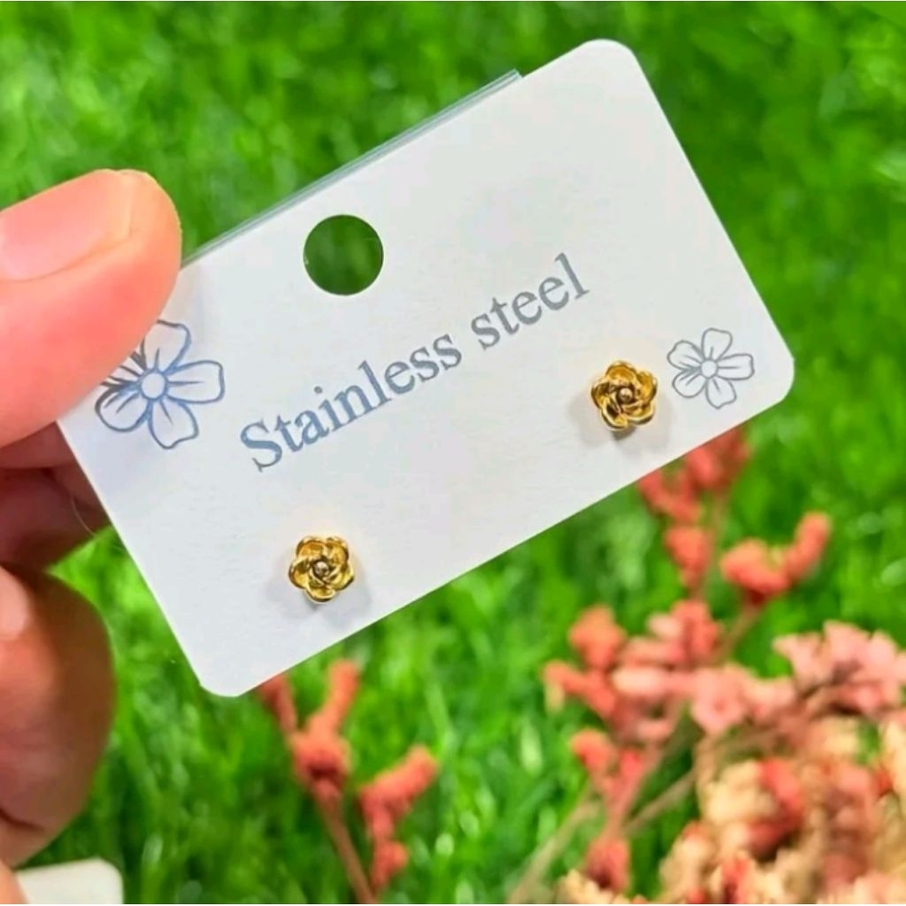 Anting Tindik Titanium Motif Bunga Mawar Elegan Fashion Kekinian