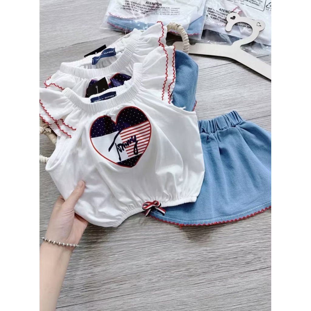 Setelan tommy rok jeans atasan putih anak 2 tahun