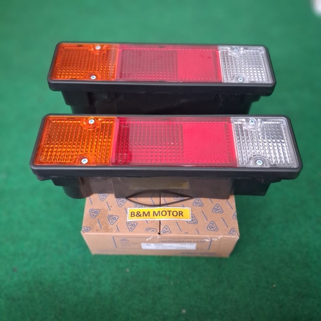 1Set Lampu Stop  Mitshubishi L300 Komplit dengan bohlam nya  New , Stop Lamp L300 New  Komplit denga