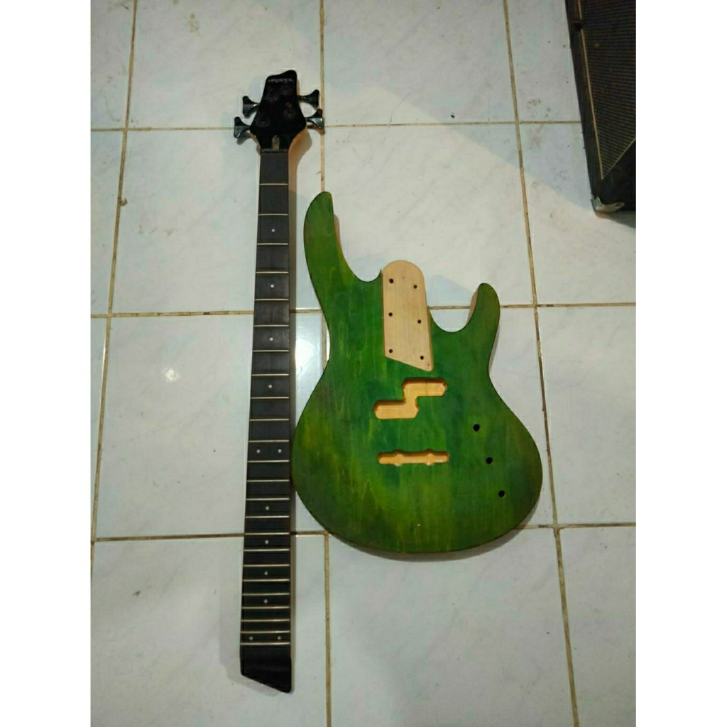 NECK BODY GITAR BASS ELEKTRIK MERK ARTROCK