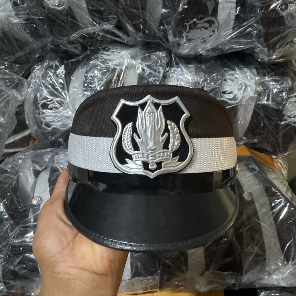Topi pet satpam wanita terbaru