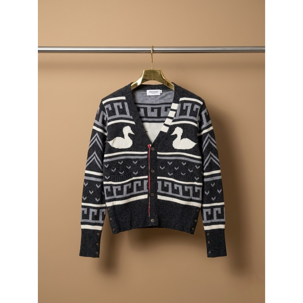 Thom Browne Luxury Cardigan Knitwear Rajut Motif Unisex
