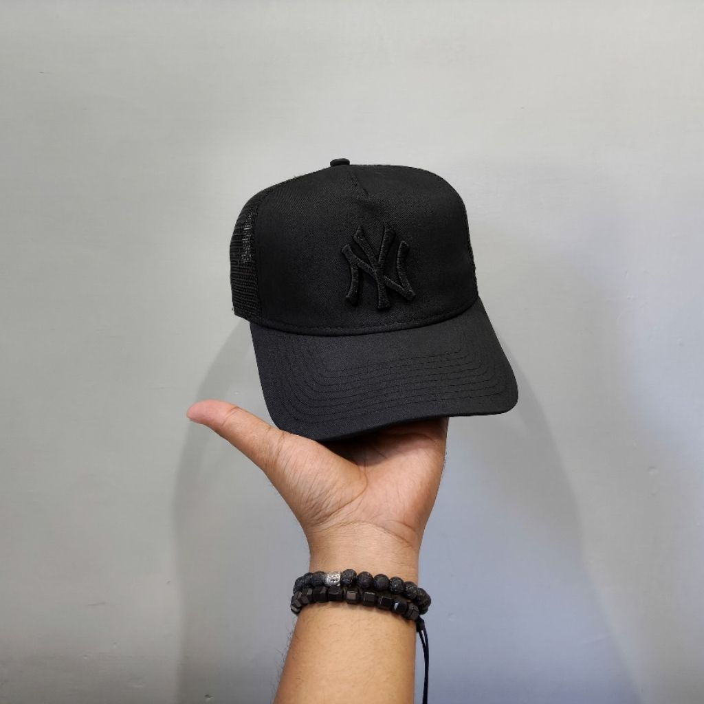 New Era Trucker Cap New York Original