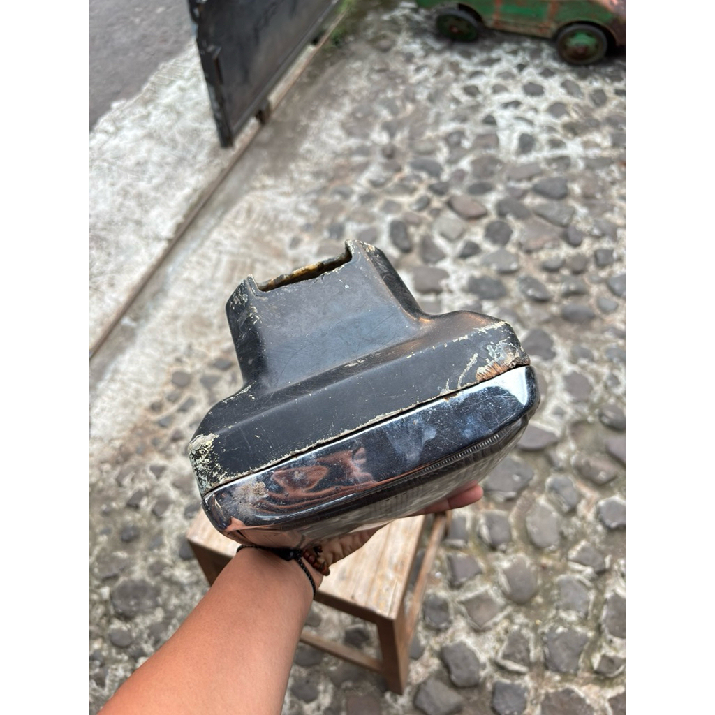 batok lampu depan set gl100 cdi kotak Original
