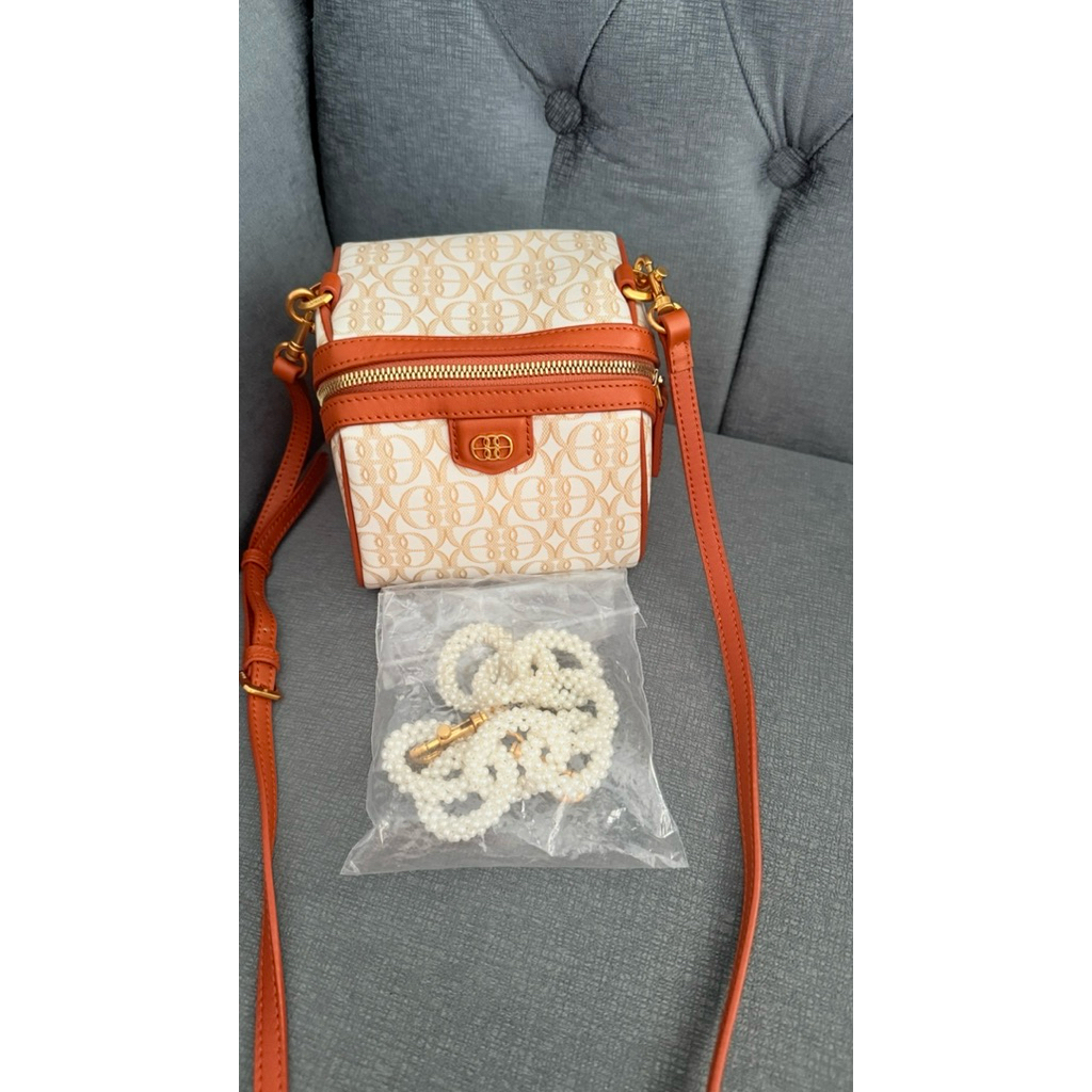 Bonia la luna vanity camera bag rare