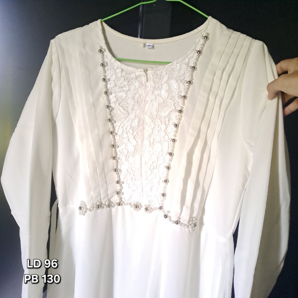 Gamis Ceruty Broken White