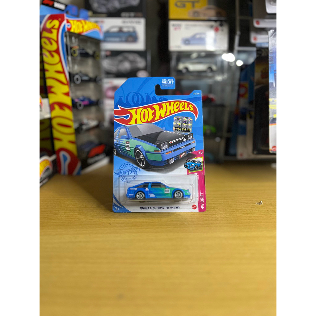 Hotwheels TOYOTA AE 86 Sprinter Trueno FALKEN (FREE PROTEKTOR)